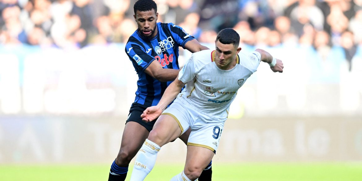 Contact intensified: West Ham now leading bidding war to sign £20m+ striker