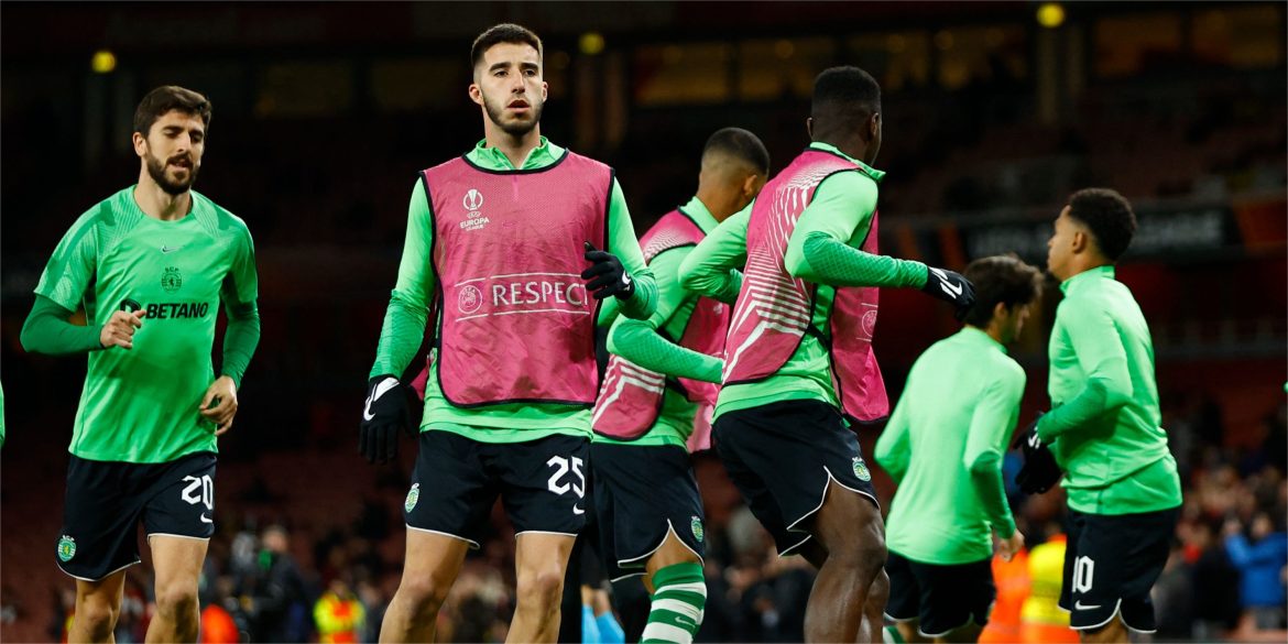 Report: Man Utd battling Liverpool for signing of “excellent” player